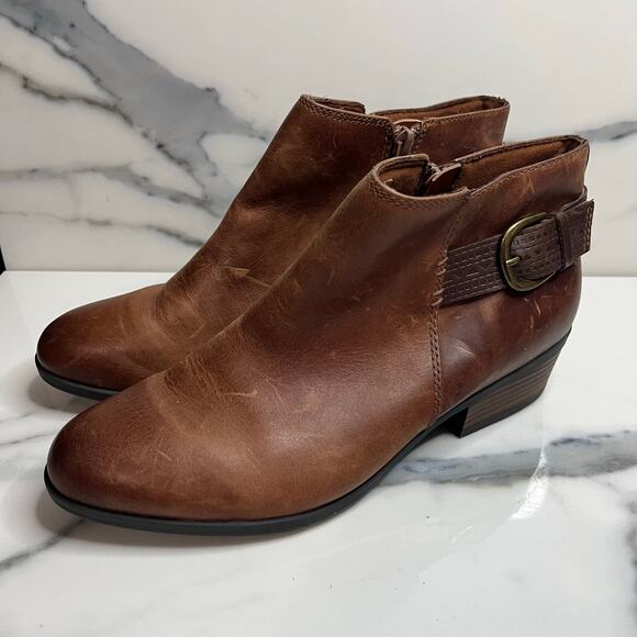 Collection by Clarks Womens Brown Buckle Comfort Round Toe Side Zip Boots Sz 8.5 - Picture 3 of 7